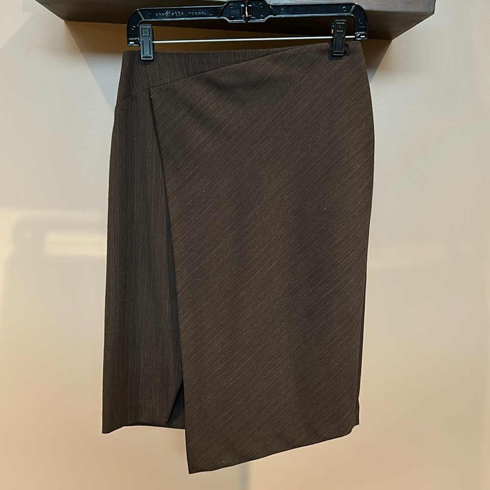Parasuco Collection: Unique A-line Skirt Size 4.